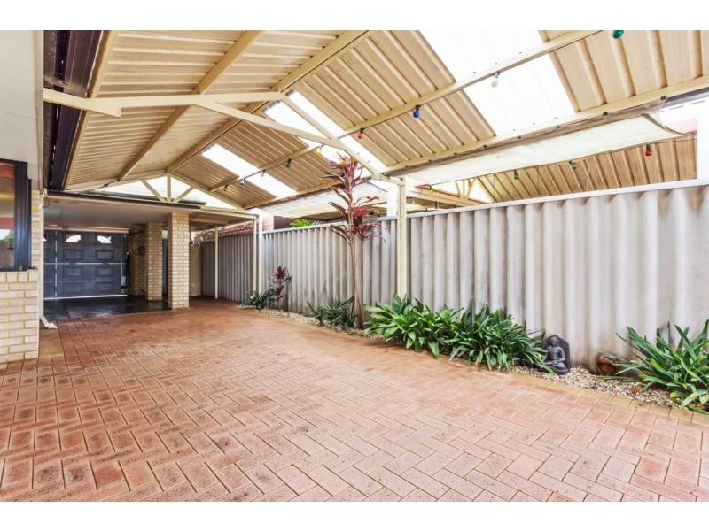 17 The Crest, Cockburn Central WA 6164