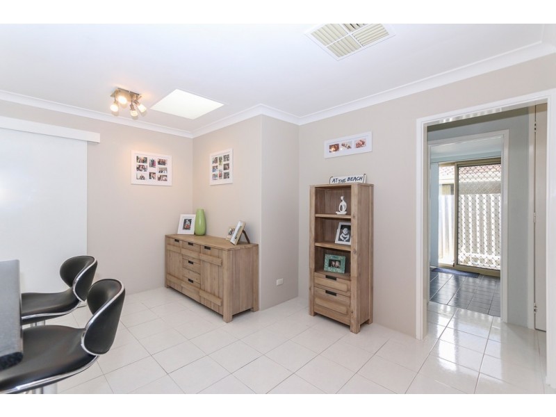 25 Littlemore Way, Eden Hill WA 6054