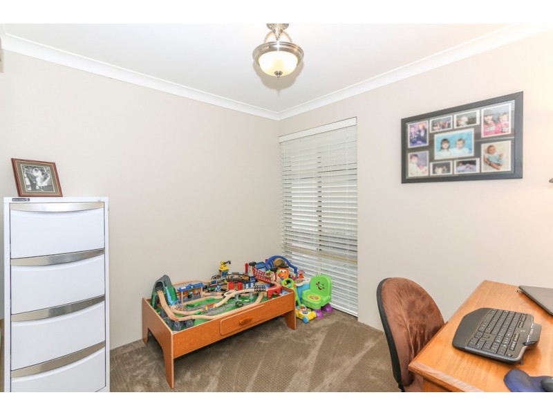 25 Littlemore Way, Eden Hill WA 6054