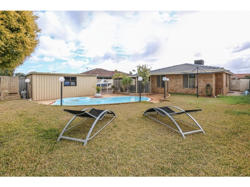 25 Littlemore Way, Eden Hill WA 6054