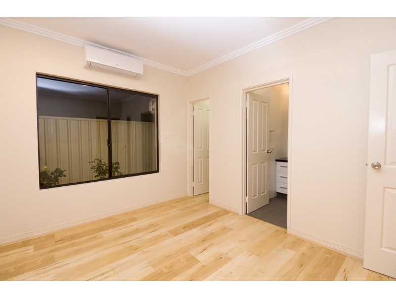 7a Wittering Cres, Balga WA 6061