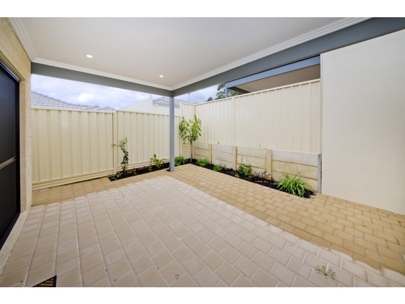 7a Wittering Cres, Balga WA 6061