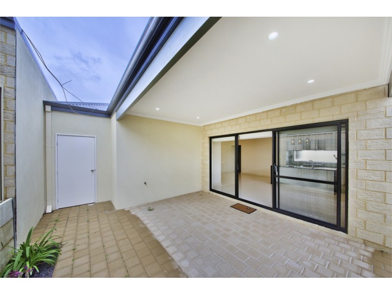 7a Wittering Cres, Balga WA 6061