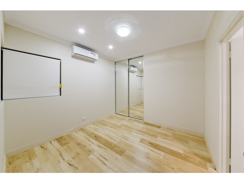 7b Wittering Cres, Balga WA 6061