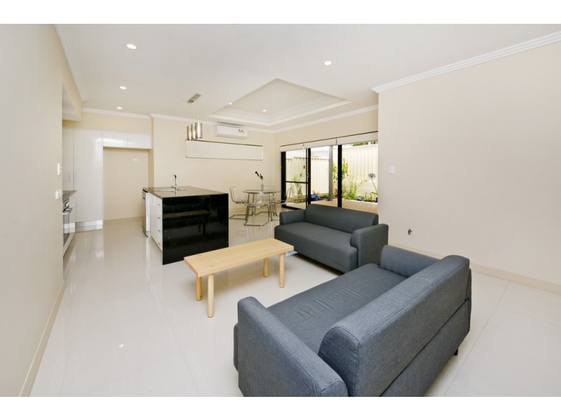 7b Wittering Cres, Balga WA 6061