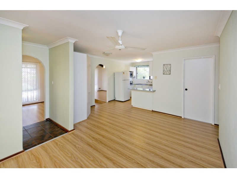 24 Gloves Place, Beechboro WA 6063