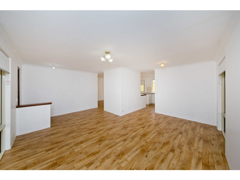 13B Croft Avenue, Dianella WA 6059