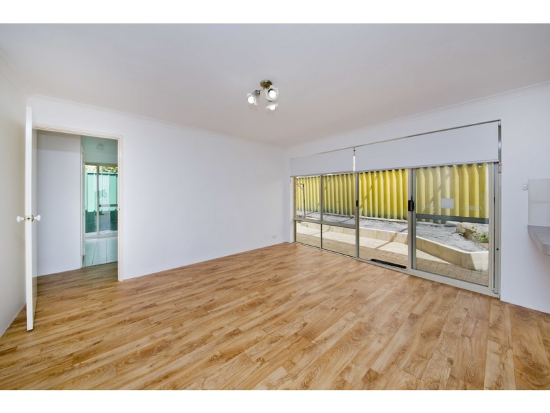 13B Croft Avenue, Dianella WA 6059