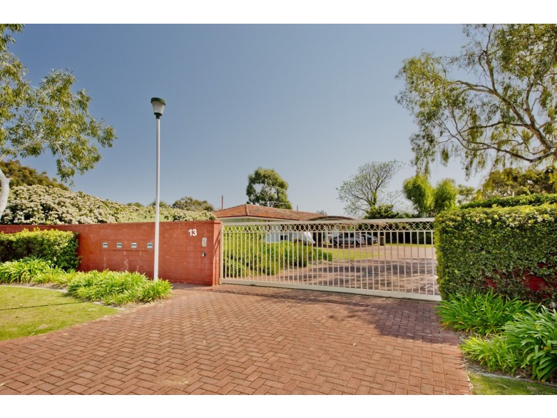 13c Shalford Way, Girrawheen WA 6064