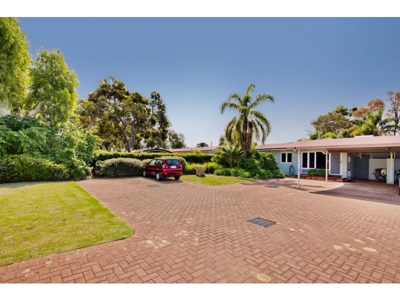 13c Shalford Way, Girrawheen WA 6064