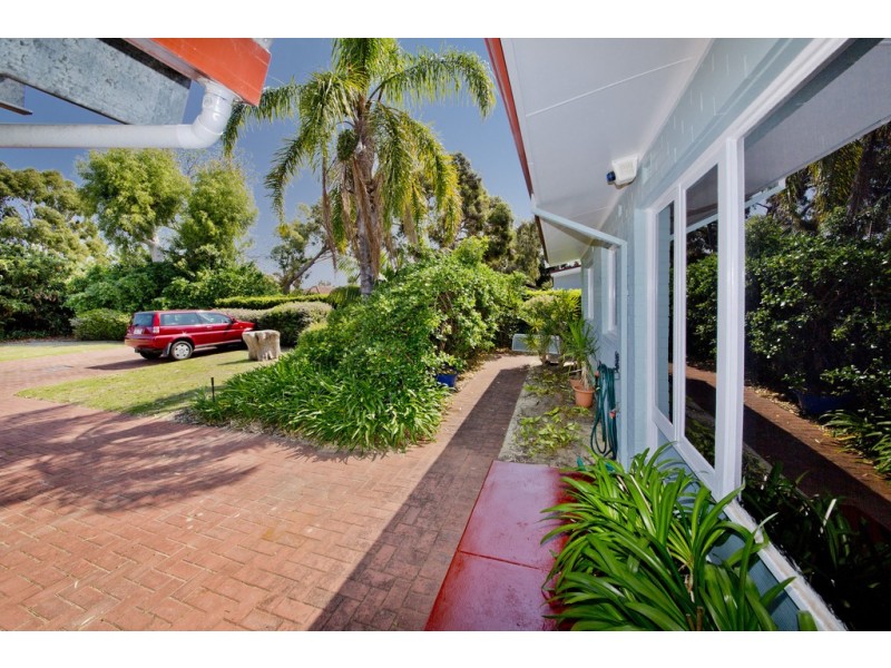 13c Shalford Way, Girrawheen WA 6064