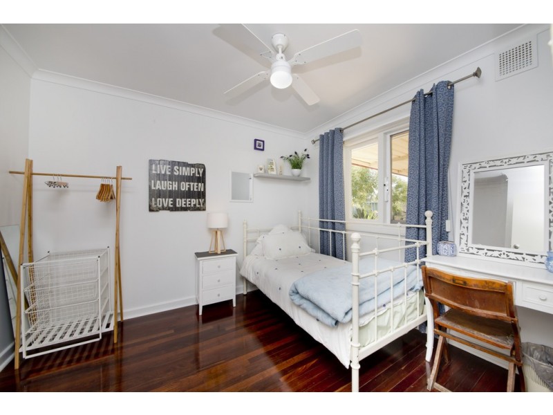 13c Shalford Way, Girrawheen WA 6064