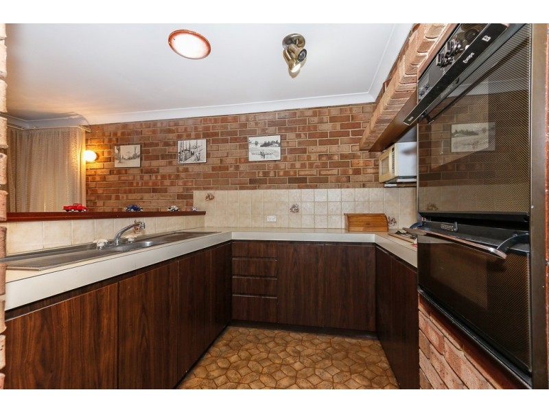 10 Littlemore Way, Eden Hill WA 6054