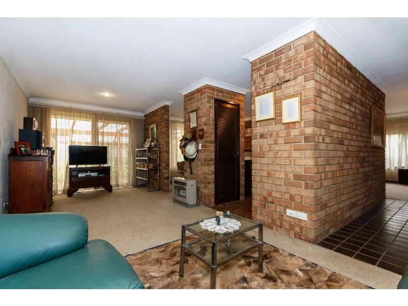 10 Littlemore Way, Eden Hill WA 6054