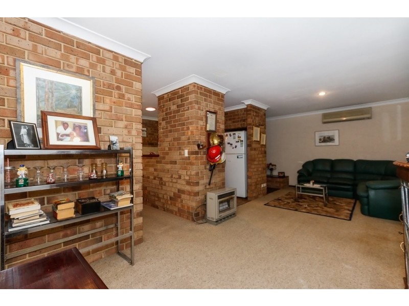 10 Littlemore Way, Eden Hill WA 6054