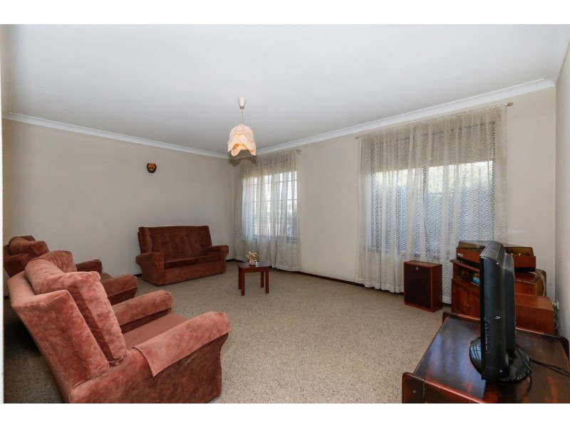 10 Littlemore Way, Eden Hill WA 6054