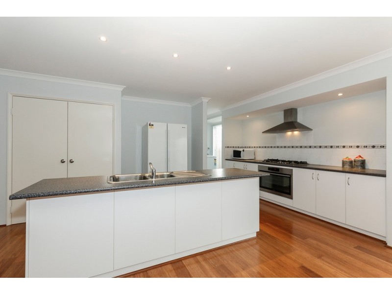 28 Windjana Pass, Ellenbrook WA 6069