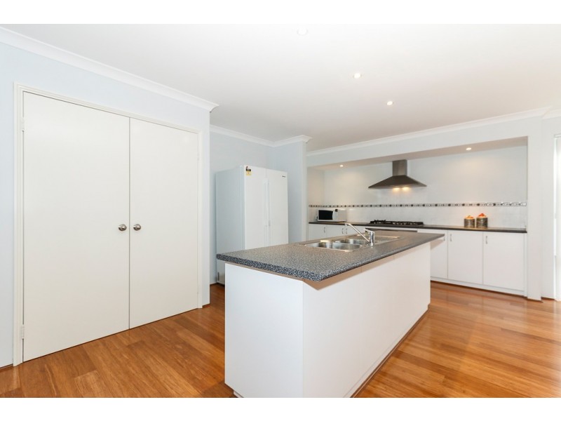 28 Windjana Pass, Ellenbrook WA 6069