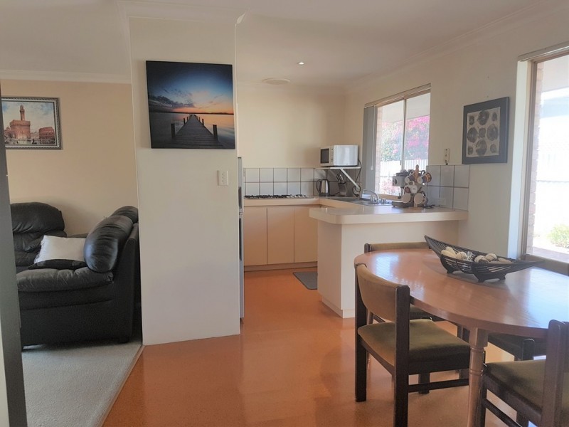 2/79 Walter Road, Dianella WA 6059