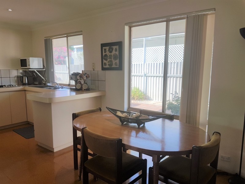 2/79 Walter Road, Dianella WA 6059