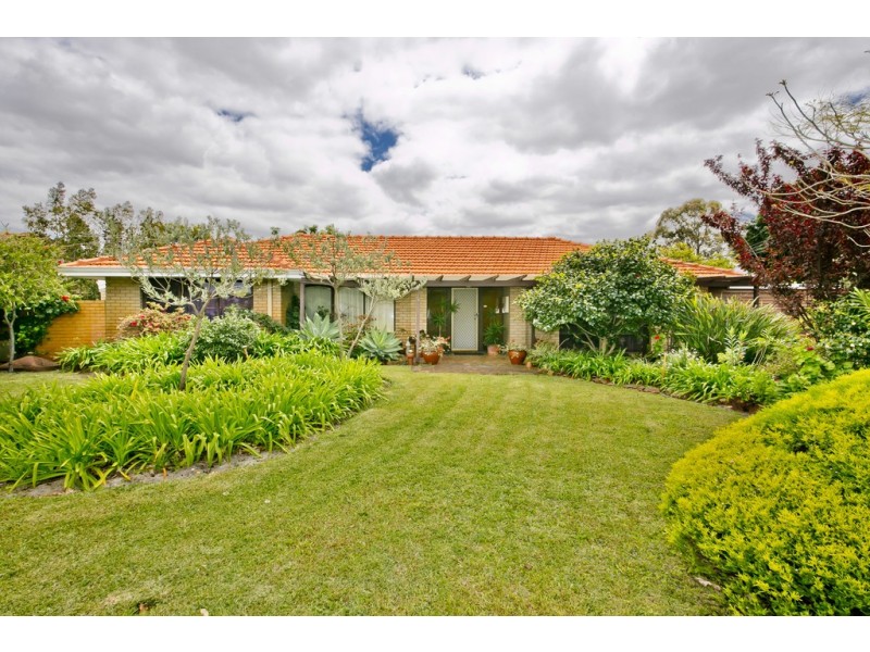 28 Havenvale Crescent, Dianella WA 6059