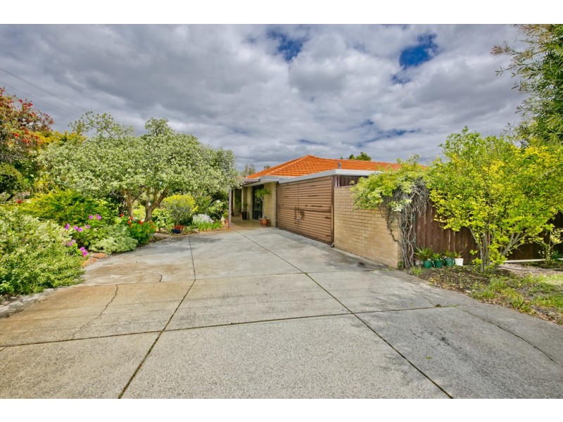 28 Havenvale Crescent, Dianella WA 6059