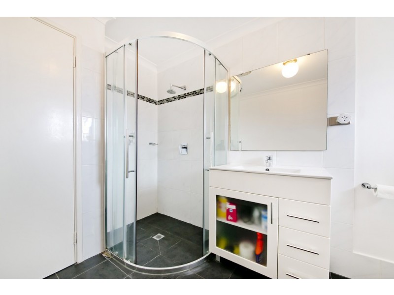 13/17 Cayley Street, Glendalough WA 6016