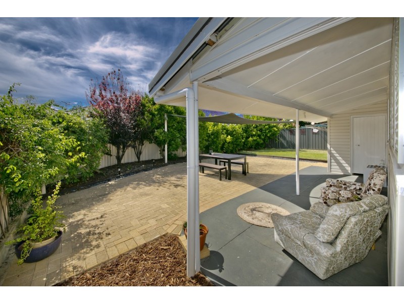 28 Second Ave, Bassendean WA 6054