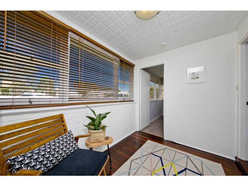 28 Second Ave, Bassendean WA 6054