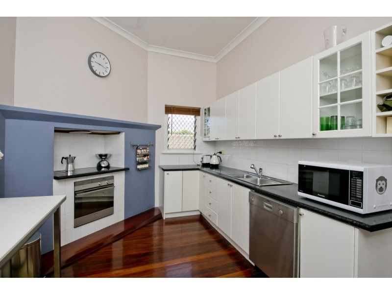 28 Second Ave, Bassendean WA 6054