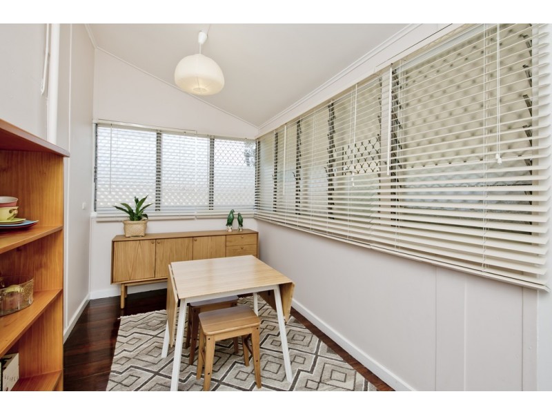 28 Second Ave, Bassendean WA 6054