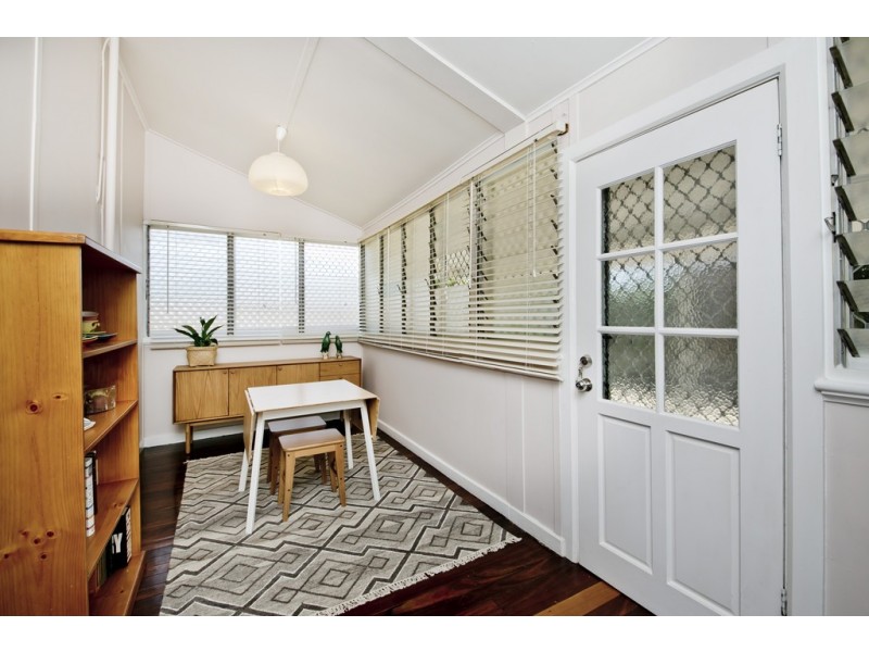 28 Second Ave, Bassendean WA 6054