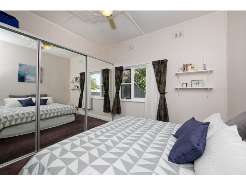 28 Second Ave, Bassendean WA 6054