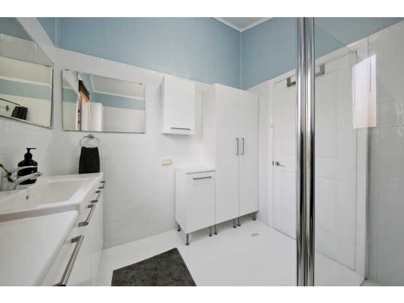 28 Second Ave, Bassendean WA 6054