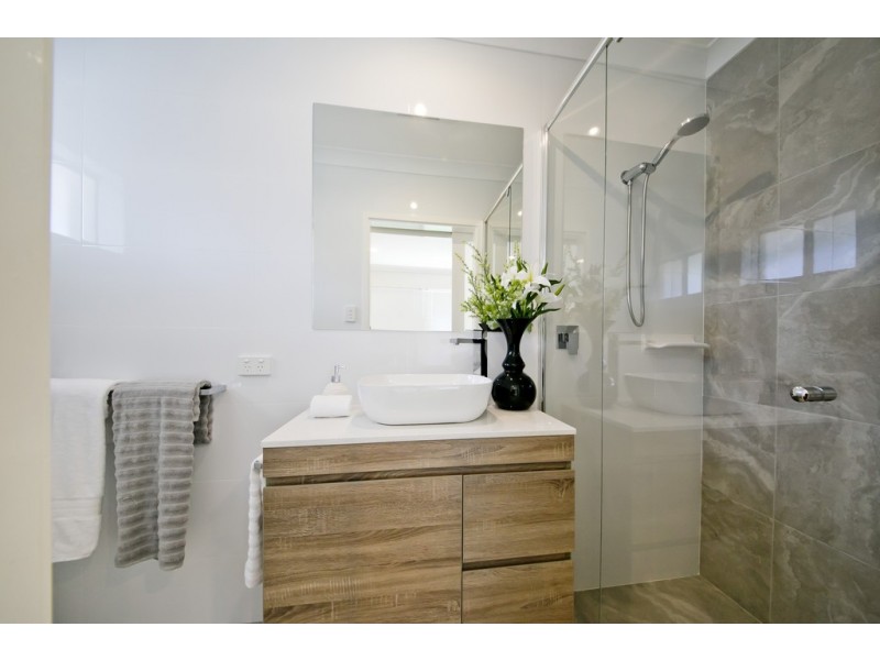 95 Valentine Ave, Dianella WA 6059