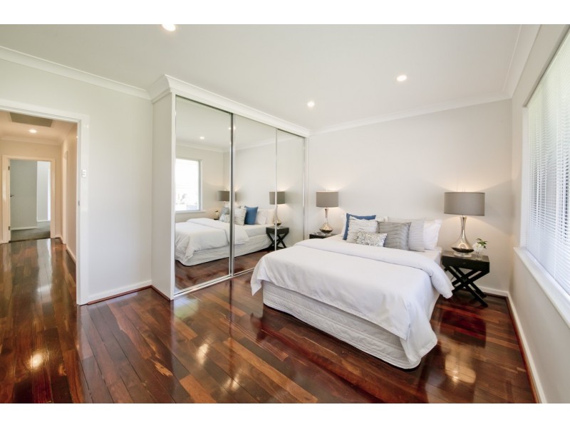 95 Valentine Ave, Dianella WA 6059