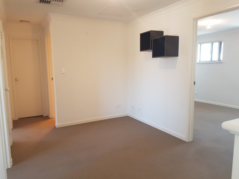 8/15 Sydenham St, Rivervale WA 6103