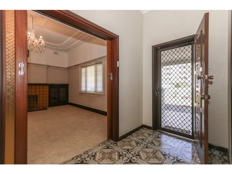 29 Robinson Street, Inglewood WA 6052