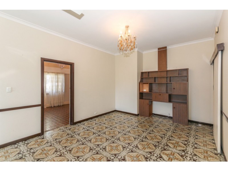 29 Robinson Street, Inglewood WA 6052