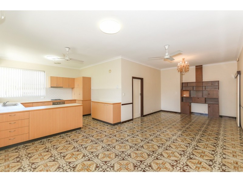 29 Robinson Street, Inglewood WA 6052