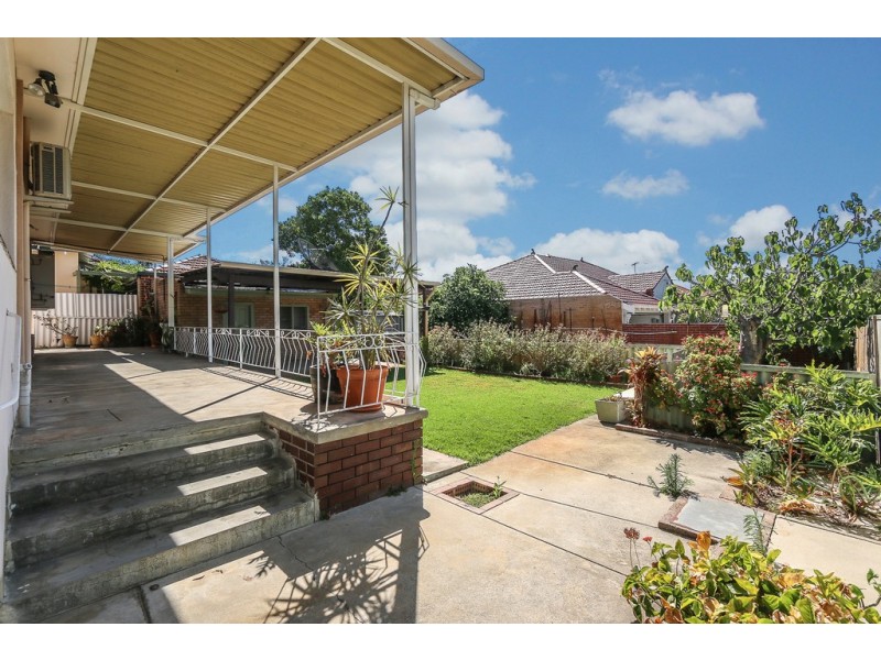 29 Robinson Street, Inglewood WA 6052