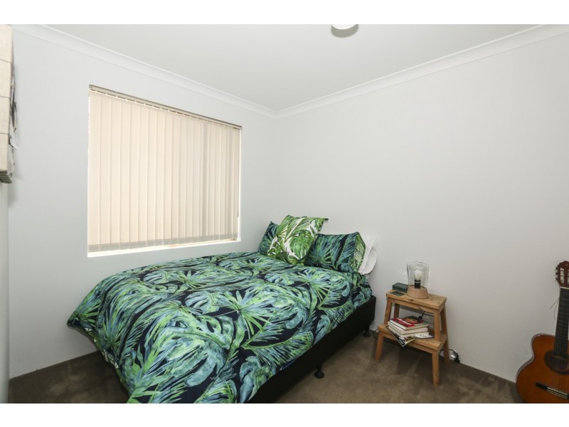 1/11 Clarence Road, Armadale WA 6112