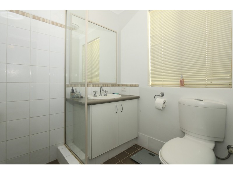 1/11 Clarence Road, Armadale WA 6112