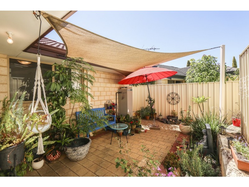 1/11 Clarence Road, Armadale WA 6112