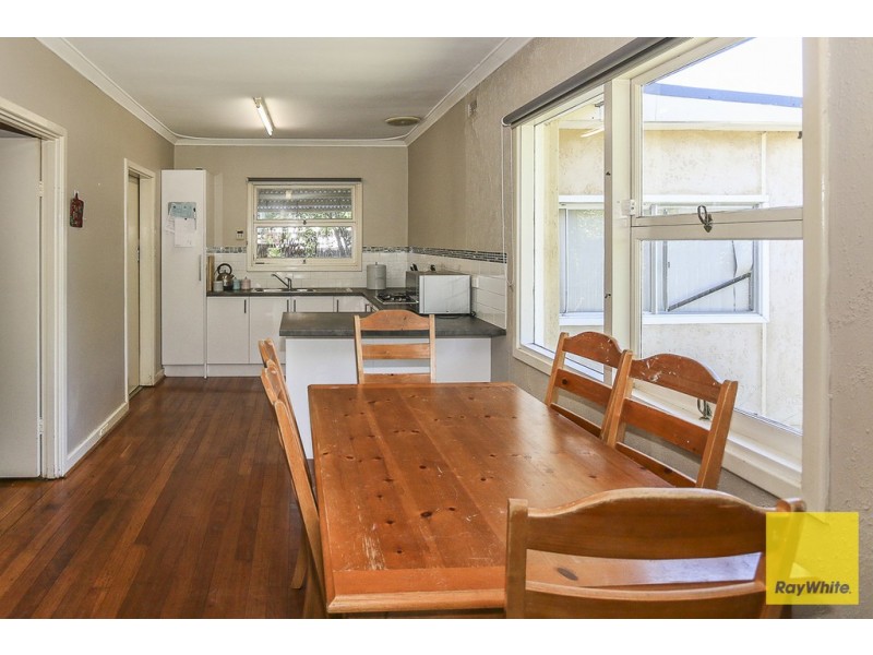 132 Owtram Road, Armadale WA 6112