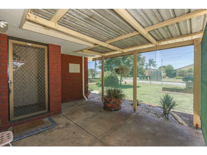 8 Cothill Court, Eden Hill WA 6054