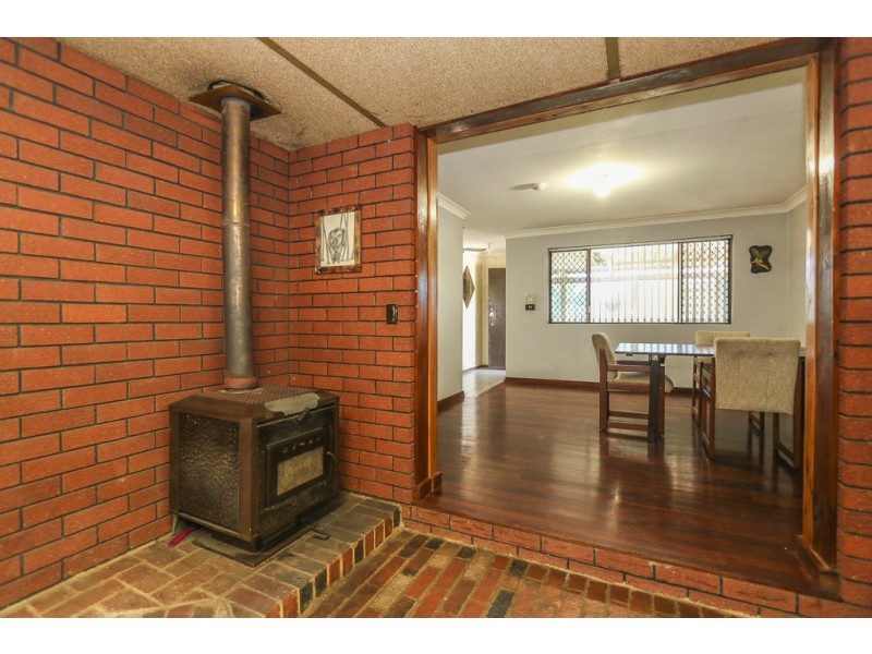 8 Cothill Court, Eden Hill WA 6054