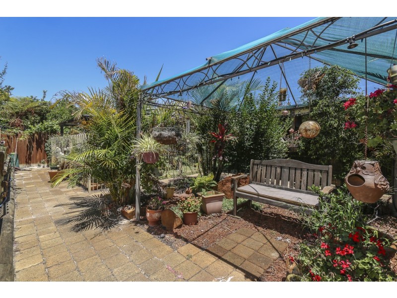 8 Cothill Court, Eden Hill WA 6054