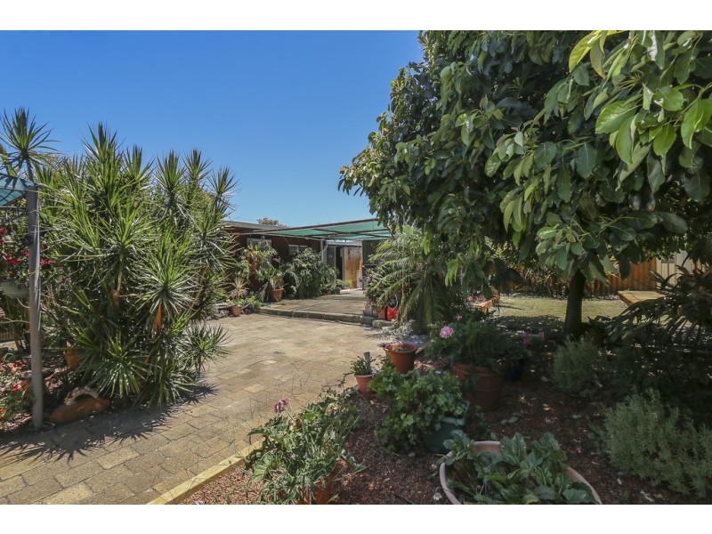 8 Cothill Court, Eden Hill WA 6054