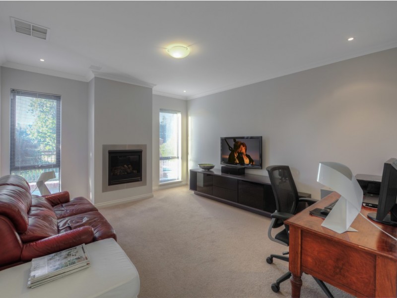 32 Laverstock Street, South Guildford WA 6055